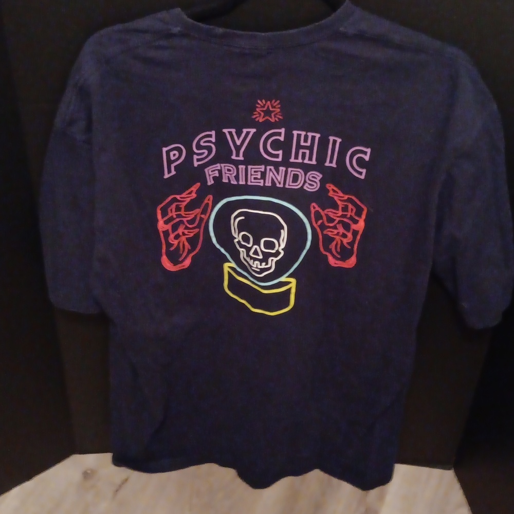 Physic Friends graphic t shirt size XL